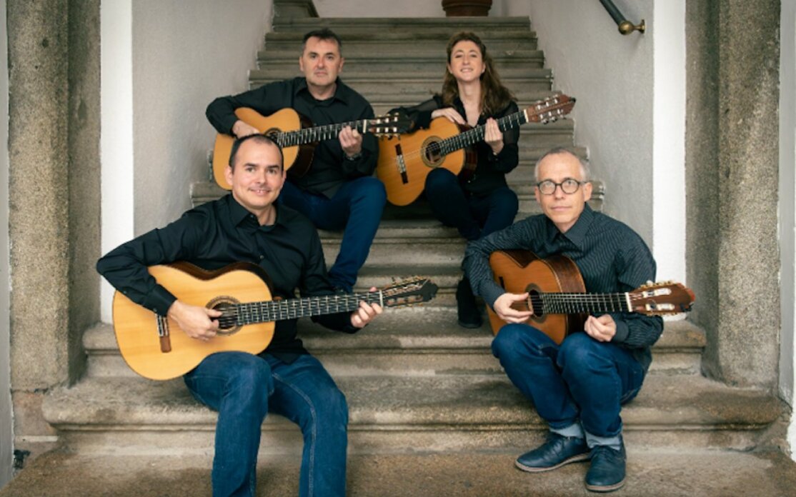 Miscelánea: met 4 gitaren door Spaanse klassiekers